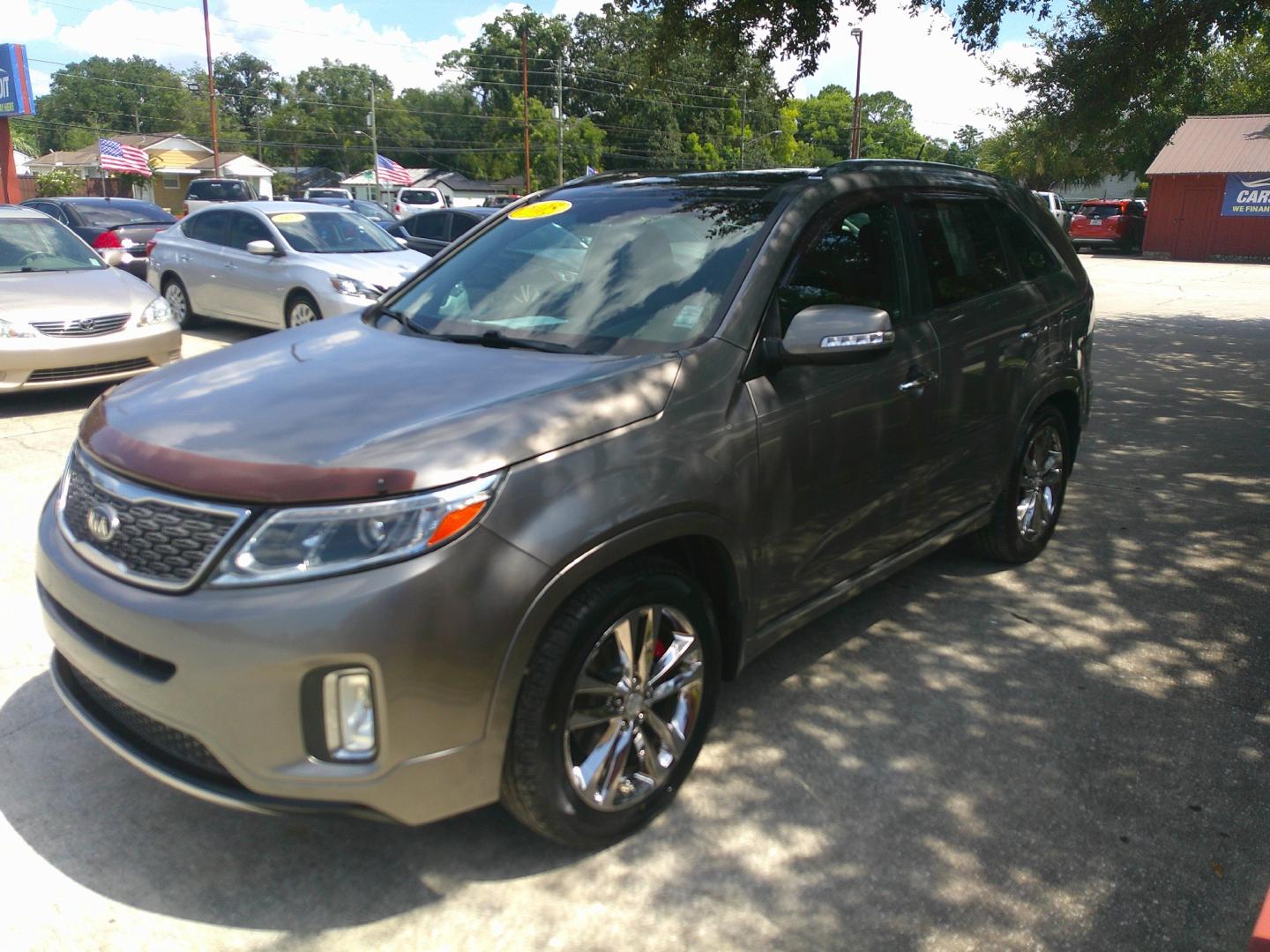 2015 GRAY KIA SORENTO LIMITED; SX (5XYKW4A74FG) , located at 390 Hansen Avenue, Orange Park, FL, 32065, (904) 276-7933, 30.130497, -81.787529 - Photo#1